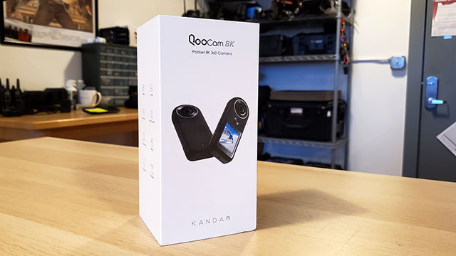 Qoocam 8K - The Box